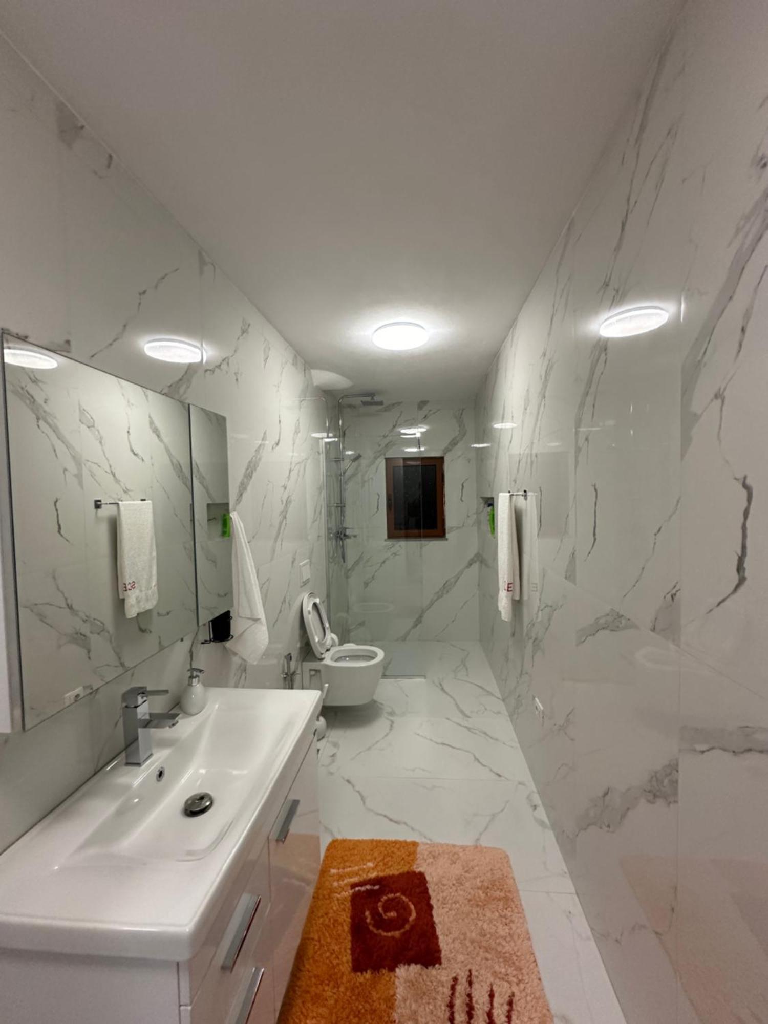 Elezi Apartment City Centre Tirana Exterior photo